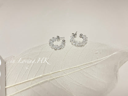 [Ready Stock] Clear Crystal Acrylic C-Hoop Earrings KR2410ER01