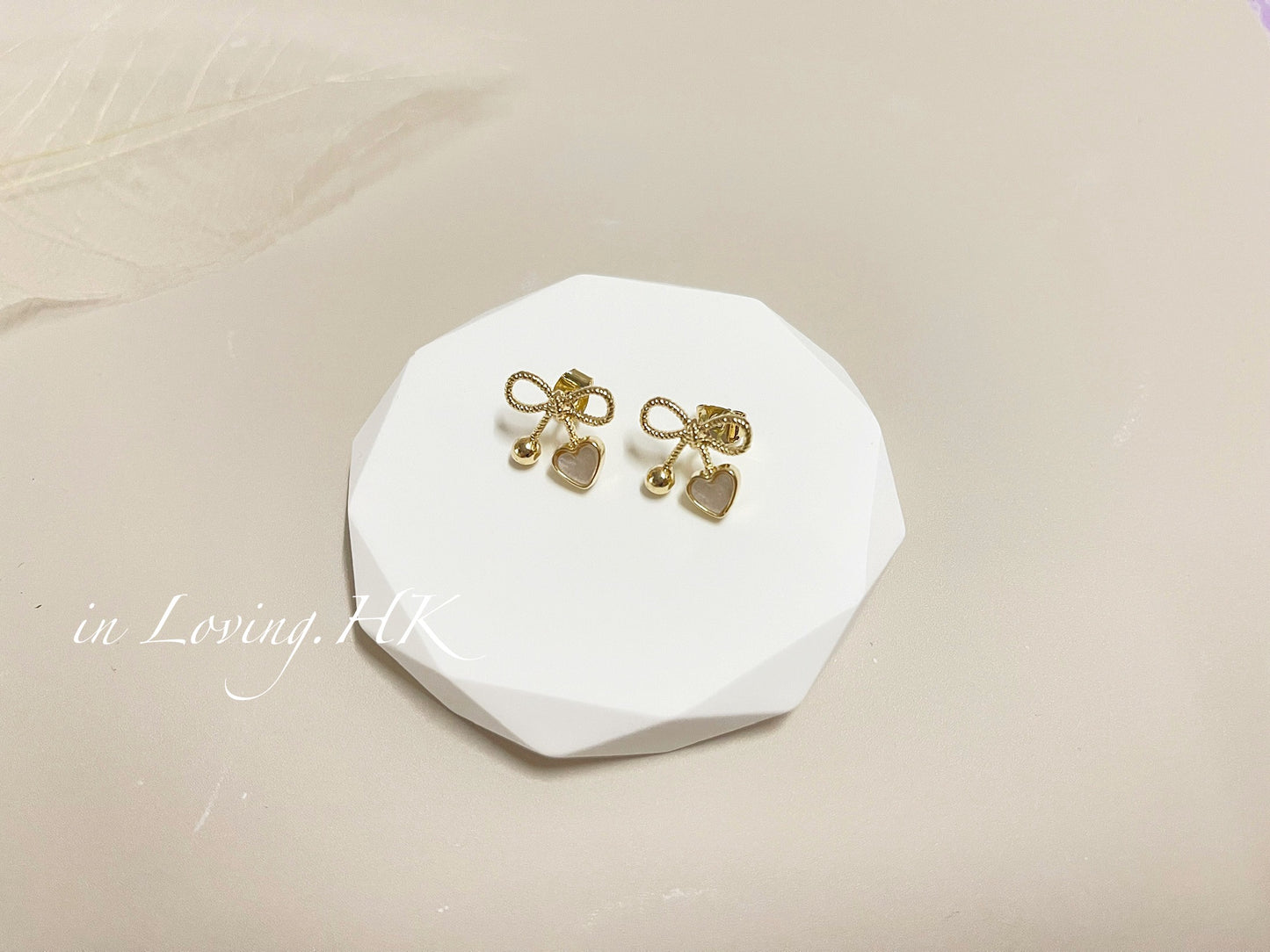 [Ready Stock] White Love Bow Earrings KR2410ER04